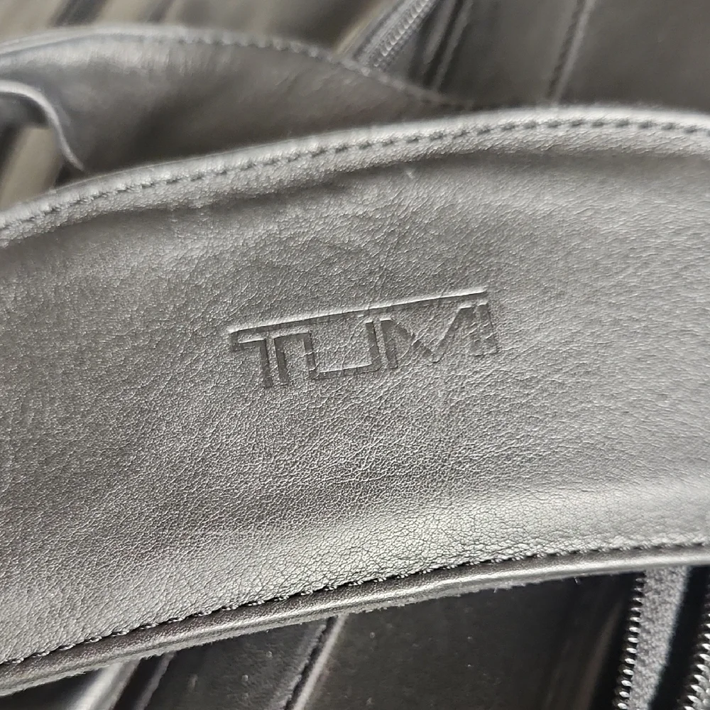 Tumi Black Leather Men's Computer Bag/Brief